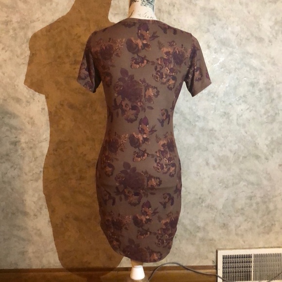 rue21* Form-Fitting Dress - Picture 5 of 7